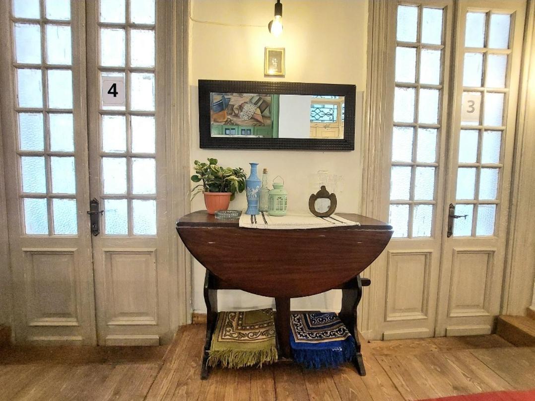 Arab Hostel, Welcoming All Solo And Groups Travellers But, Unmarried Couples Not Allowed Alexandria Ngoại thất bức ảnh