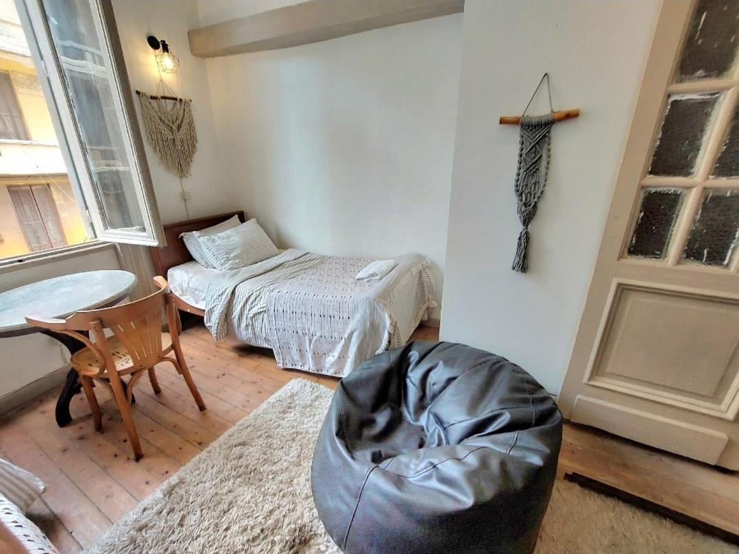 Arab Hostel, Welcoming All Solo And Groups Travellers But, Unmarried Couples Not Allowed Alexandria Ngoại thất bức ảnh